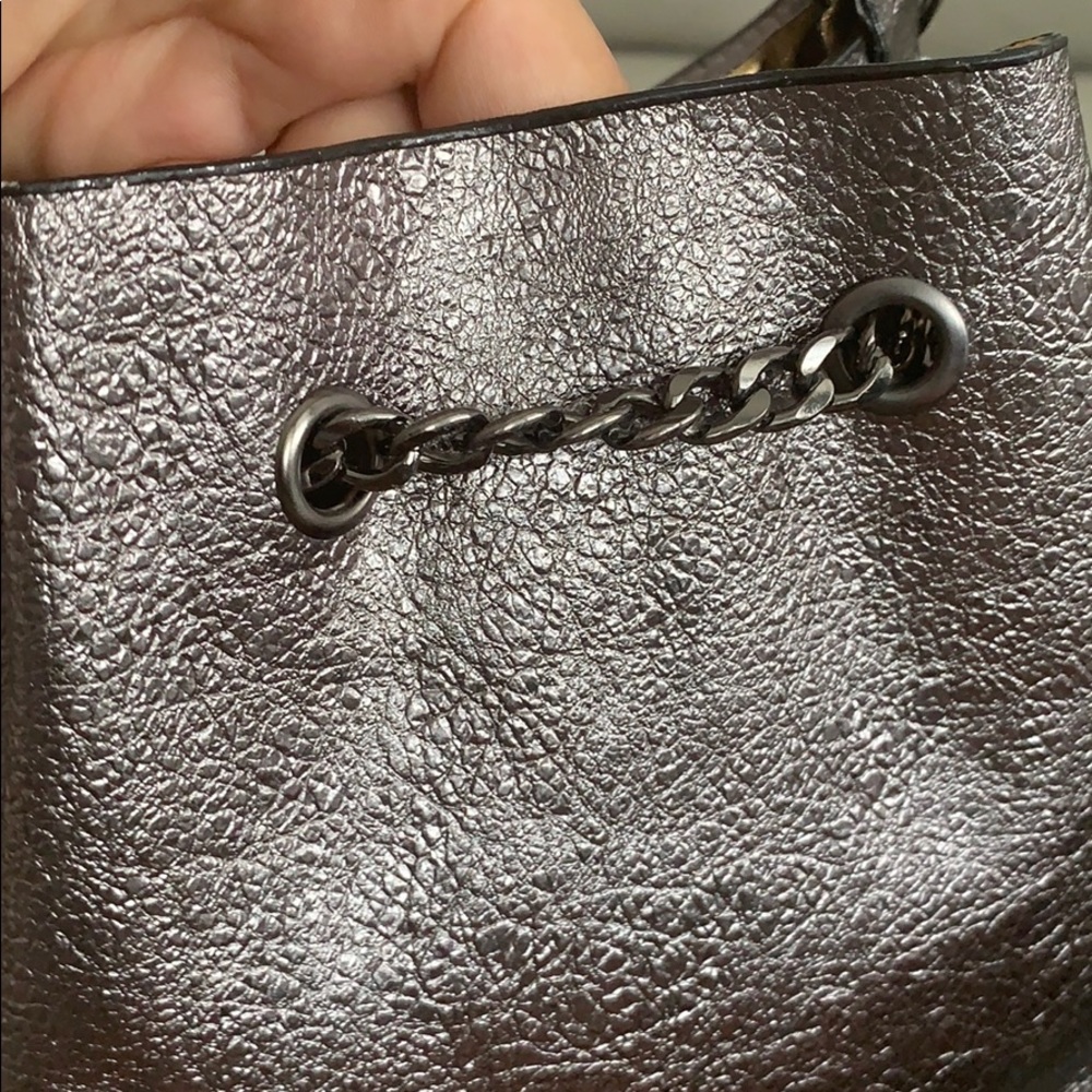 Handbag - Picture 6 of 8